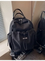 Mochila ligera de nailon negro con bolsillo frontal de cordón y compartimentos de doble cremallera - Negro