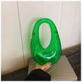 Transparente smaragdgrüne Abendtasche aus Acryl mit ovalem Griff und Goldkette - Grün
