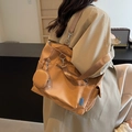 Camel-Nylon-Einkaufstasche mit mehreren Taschen und Münztasche am breiten Riemen - Khaki
