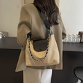 Borsa tote in tessuto beige con patta in pelle nera e tracolla a catena moderna - Nero