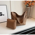 Sac hobo marron en cuir grainé avec petite pochette assortie de style minimaliste - Ensemble 2 Pièces Café