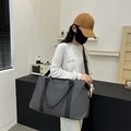 Dark grey large oxford fitness bag with adjustable strap and XHUAYUNX logo detail - Gray