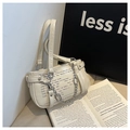 Bolso de hombro chic blanco crema con cadena plateada y estampado tipográfico - Blanco Roto