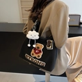 Sac fourre-tout noir vintage avec broderie ours et pendentif nuage en peluche blanc - Avec Pendentif / Noir
