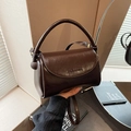 Borsa a mano retrò in pelle lucida testa di moro con manici e tracolla sottile - Marrone