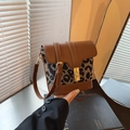 Borsa a secchiello retrò con tela stampa leopardata e pelle marrone con chiusura oro - Marrone