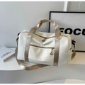 Borsa da yoga bianca stile Boston con cinghie in nylon champagne e tracolla regolabile - Bianco Sporco