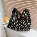Sac hobo minimaliste en toile à pois noir et blanc avec étiquette de marque EMIS - Pois Noir