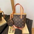 Secchiello vintage marrone con monogramma, portamonete e dettagli rossi - Marrone