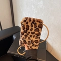 Sac bandoulière chic en peluche léopard pour téléphone avec texture douce - Léopard Kaki