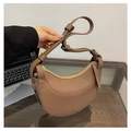 Sac croissant marron à motif litchi avec zip doré et bandoulière réglable chic - Marron