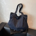 Dunkelblaue Tragetasche aus Denim mit Leopardenmuster und breiten Trägern - Dunkelblau