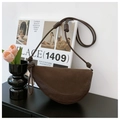 Borsa a mezzaluna in camoscio testa di moro con tracolla a nodi decorativi chic - Marrone