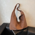 Braune Wildleder-Hobo-Schultertasche mit großer Kapazität für Damen Herbst Winter Pendeln - Kaffeebraun