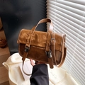 Braune Retro-Tragetasche aus Leder mit zwei Zierriemen und Tragegriff für Damen - Braun