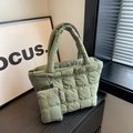 Quilted bean green tote bag with matching mini pouch and cylindrical handles - Green