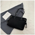 Sac fourre-tout noir minimaliste avec anses en cuir et cordon de serrage sur blazer gris - Noir sans Pendentif