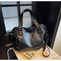 Bolso tote retro negro de cuero texturizado con asas y correa de hombro ajustable - Negro