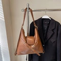 Bolso tote vintage de cuero marrón con herrajes dorados y correa extraíble - Sin colgante / Tostado