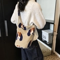 Borsa tote in sherpa con stampe di cani a cartone animato beige e blu e tracolla larga - Beige Cartoon Dog