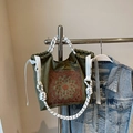 Vintage olivgrüne Ethno-Tragetasche mit Stickerei und weißen Seilgriffen für Damen - Grün