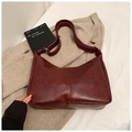 Retro burgundy Hobo bag in vintage faux leather with adjustable shoulder strap - Wine Red Without Pendant
