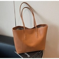 Bolso tote minimalista de cuero tostado con costuras verticales y gran capacidad - Marrón