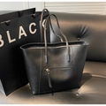 Minimalistische schwarze PU-Leder Shopper Tasche mit großem Fach und Frontreißverschluss - Schwarz