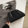 Sac fourre-tout noir mat minimaliste avec détails argentés pour un style de bureau chic - Noir Suède Sans Pendentif