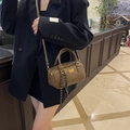 Retro Khaki Boston-Tasche aus Kunstleder mit Tragegriff und Schokoladenanhänger - Mit Anhänger / Khaki