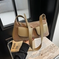 Borsa a tracolla in pelle scamosciata kaki vintage con due tasche e cinturino - Cachi