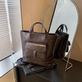 Donkerbruine leren tote bag met vintage matte afwerking en contraststiksels - Bruin