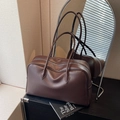 Grand sac à main en cuir marron à grain de litchi avec fermeture éclair argentée - Marron