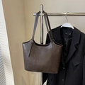 Vintage large dark brown tote bag in matte PU leather with adjustable shoulder straps - No Pendant / Coffee
