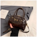 Sac à bandoulière vintage marron foncé en cuir avec boucle dorée élégante et deux poignées - Brun Sans Pendentif
