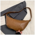 Vintage brown dumpling crescent shoulder bag with adjustable strap and textured leather finish - No Pendant / Brown