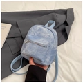Chique lichtblauwe denim mini-rugzak met zilveren ritsen en slanke kunstlederen schouderbanden - Blauw Zonder Bedeltje