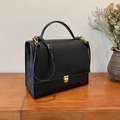 Sac bandoulière noir classique en cuir grainé avec fermoir métallique élégant - Noir