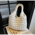 Bolso de hombro blanco acolchado de nailon ligero con diseño de cuadros moderno - Blanco Roto