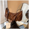 Retro leopard print underarm bag with brown leather straps and large capacity - Leopard Coffee