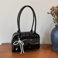Black glossy patent leather Boston bag with dual pockets and pearl bow charm - With Charm / Black