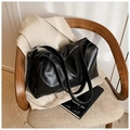 Bolso tote grande de cuero PU negro brillante con correas anchas para el trabajo - Negro