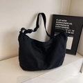Große schwarze Canvas-Hobo-Tasche mit verstellbarem Riemen für den täglichen Pendelverkehr - Schwarz