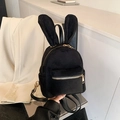 Mini sac à dos en daim noir avec oreilles de lapin et fermetures éclair dorées - Sans pendentif / Noir
