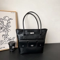Borsa tote vintage in pelle nera con chiusura a girello e ampio spazio interno - Nero