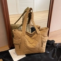 Bolso tote acolchado de nailon caqui con gran capacidad y diseño de rombos - Caqui