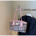 Élégant sac cabas à carreaux rose et gris avec fines bretelles et détails de nœuds - Rose Sans Pendentif