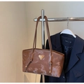 Sac à bandoulière fourre-tout marron brillant texturé pour femme automne hiver chic - Brun Sans Pendentif