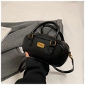 Elegante borsa Boston nera in finta pelle plissettata con dettagli dorati - Senza Ciondolo / Nero