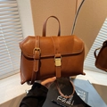 Vintage bruine leren crossbodytas met contraststiksel en metalen gesp-details - Bruin